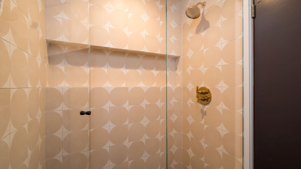 Photo of Bathroom in Hulen Meadows