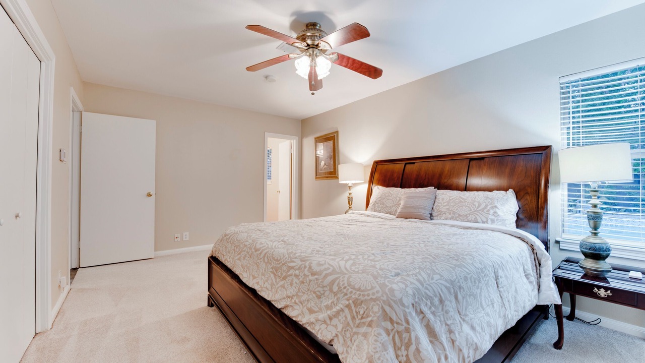 Photo of Bedroom in Bellaire
