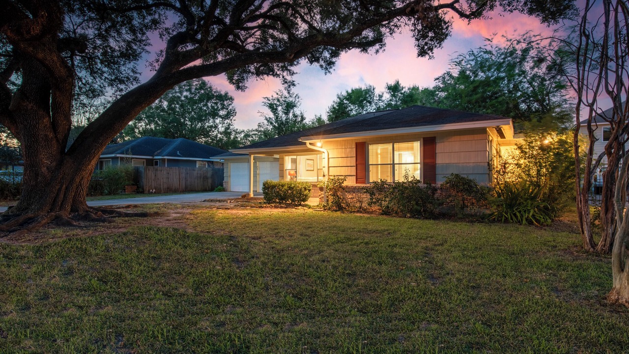 Photo of Outdoor in Bellaire