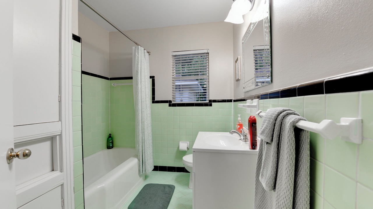 Photo of Bathroom in Bellaire