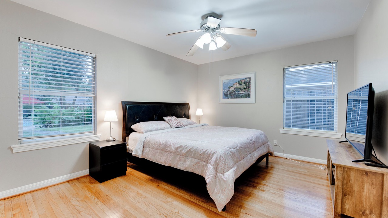 Photo of Bedroom in Bellaire