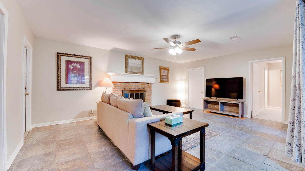 Photo of Livingroom in Bellaire