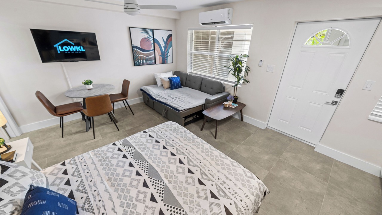 Photo of Bedroom in Lake Ridge