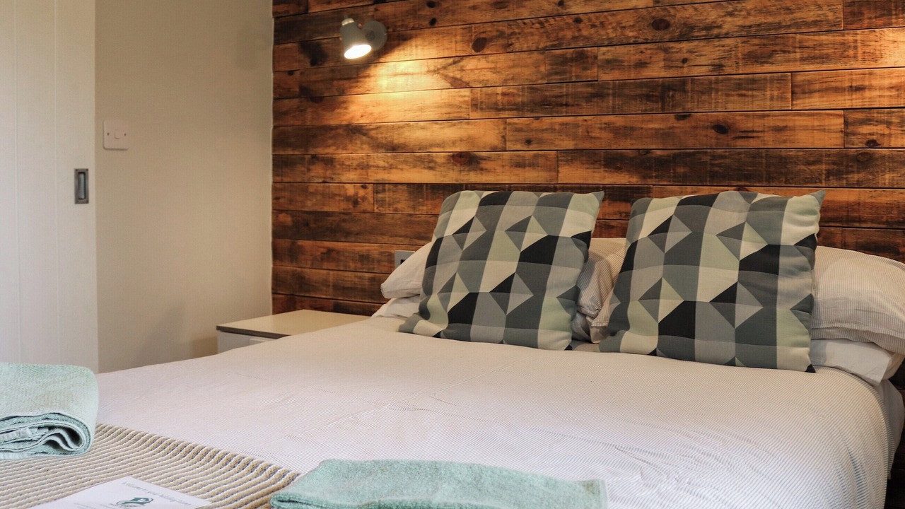 Photo of Others in Bont Newydd