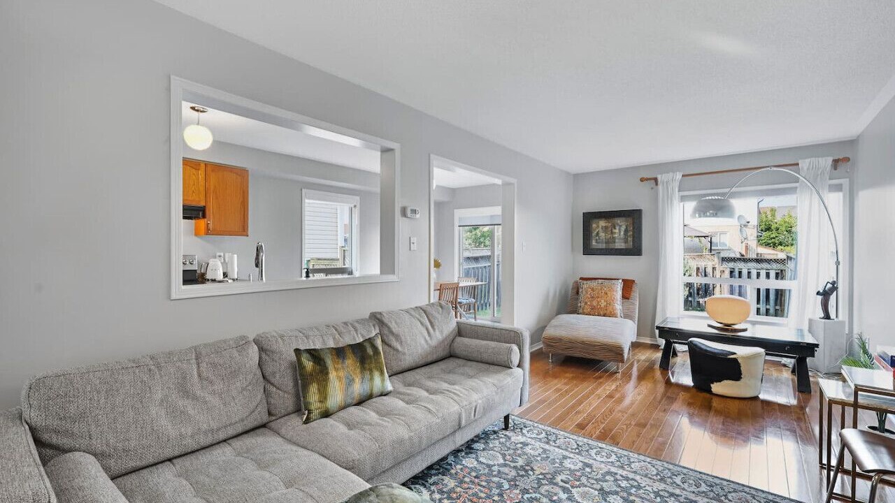 Photo of Livingroom in Whitby