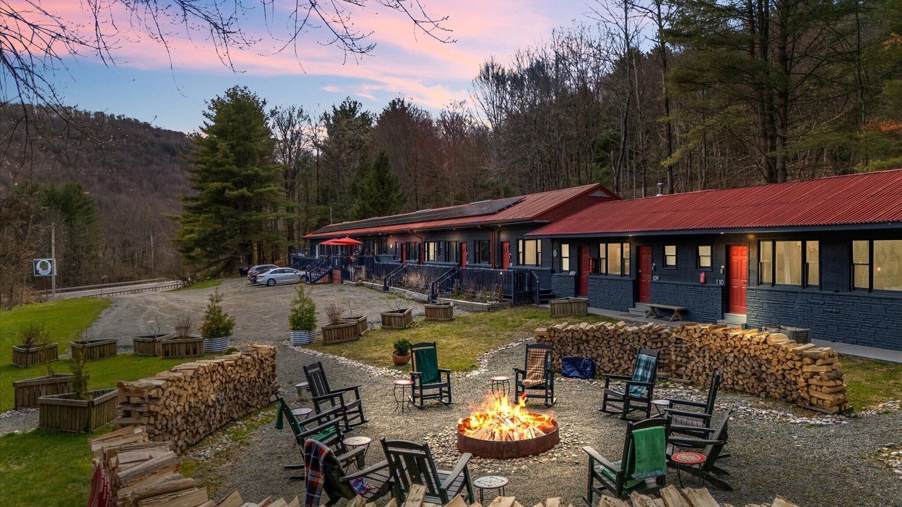 Photo of Outdoor in Hancock