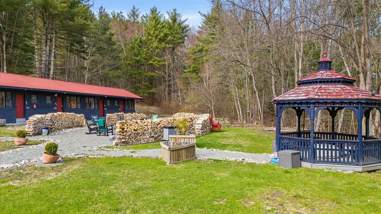 Photo of Outdoor in Hancock