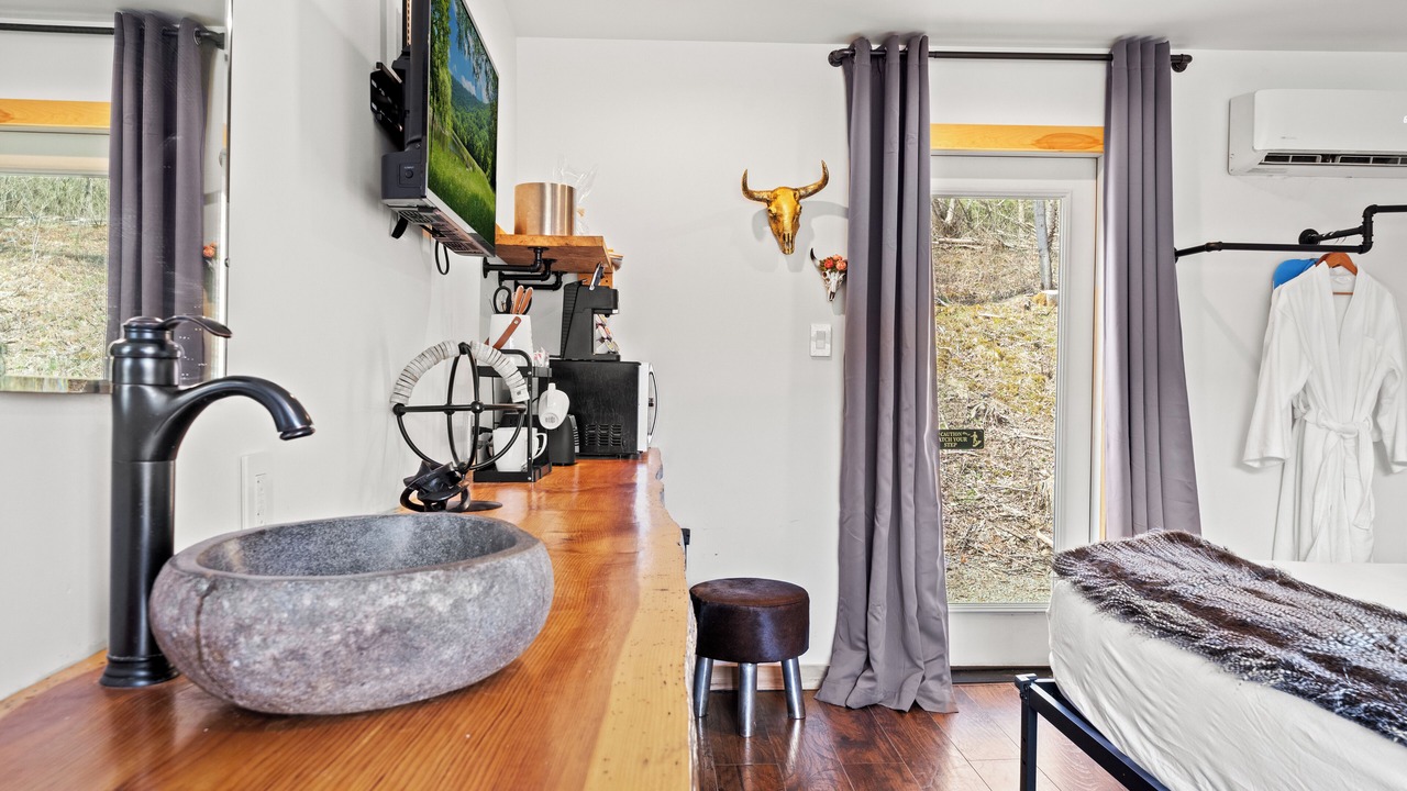 Photo of Bedroom in Hancock