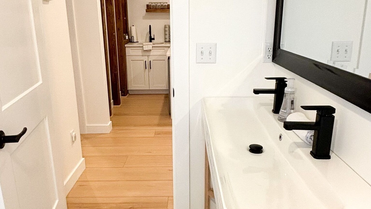 Photo of Bathroom in Town of Kirkland