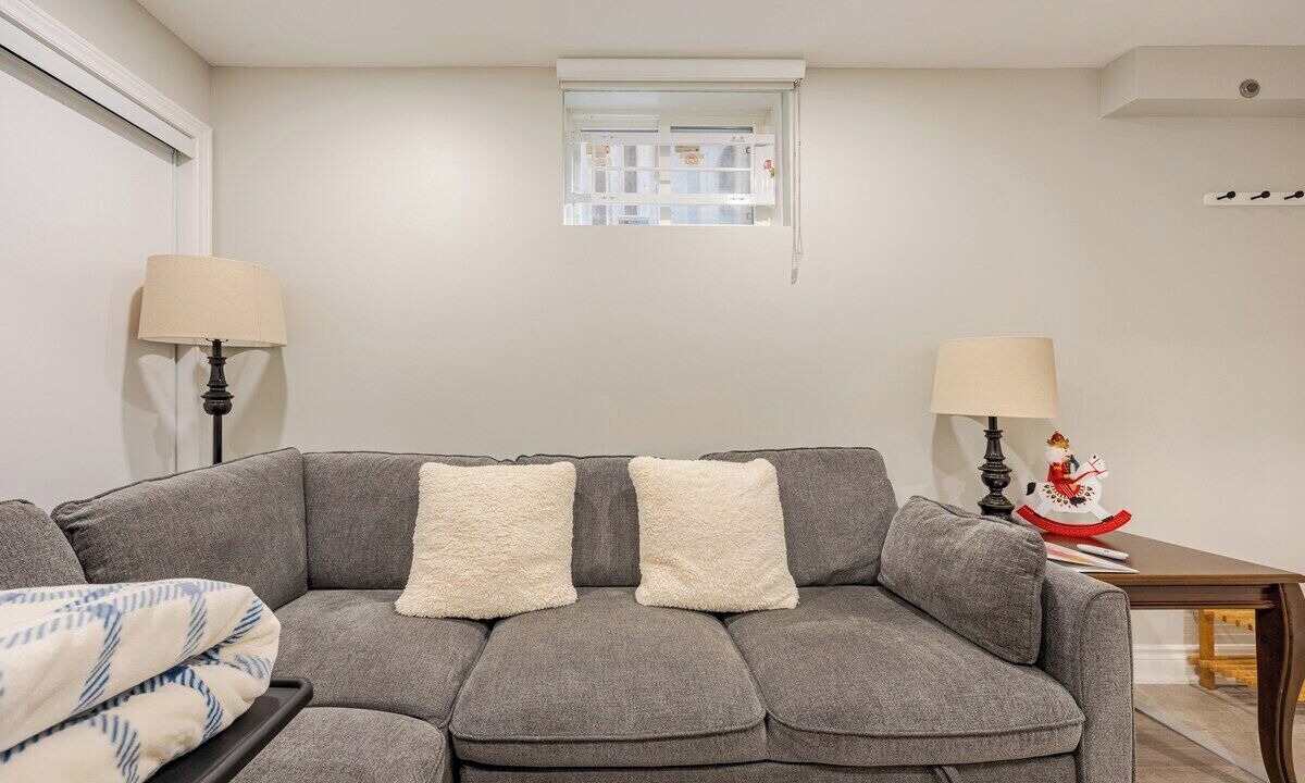 Photo of Livingroom in Richmond Hill