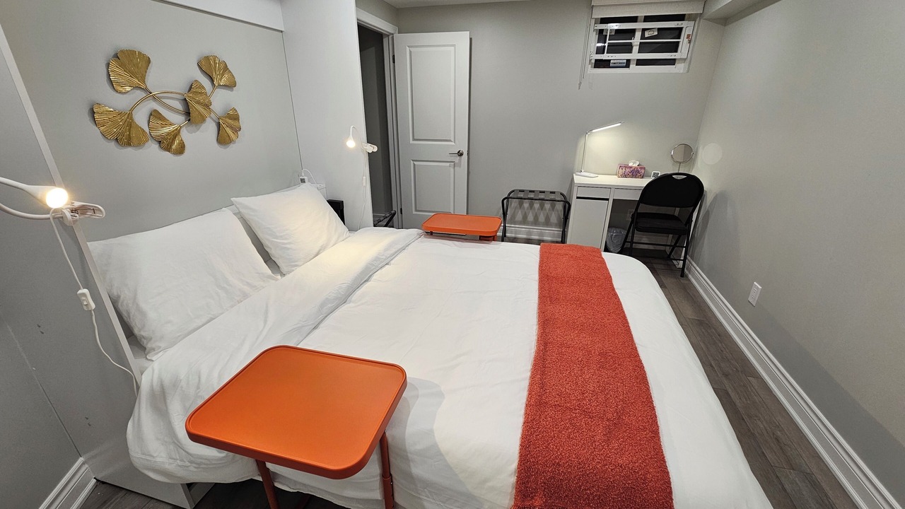 Photo of Bedroom in Richmond Hill