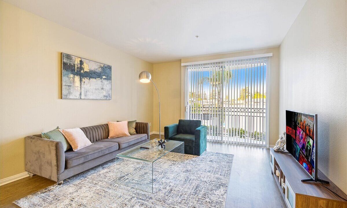 Photo of Livingroom in Del Rey