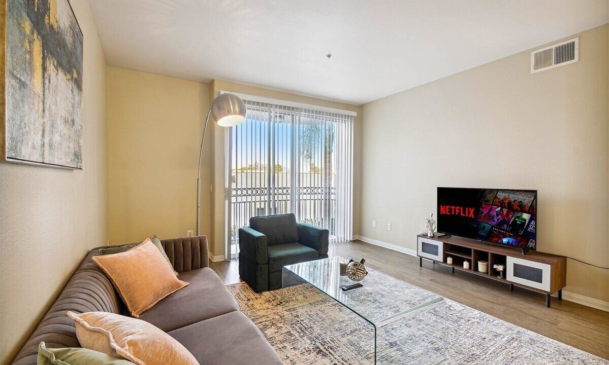 Photo of Livingroom in Del Rey