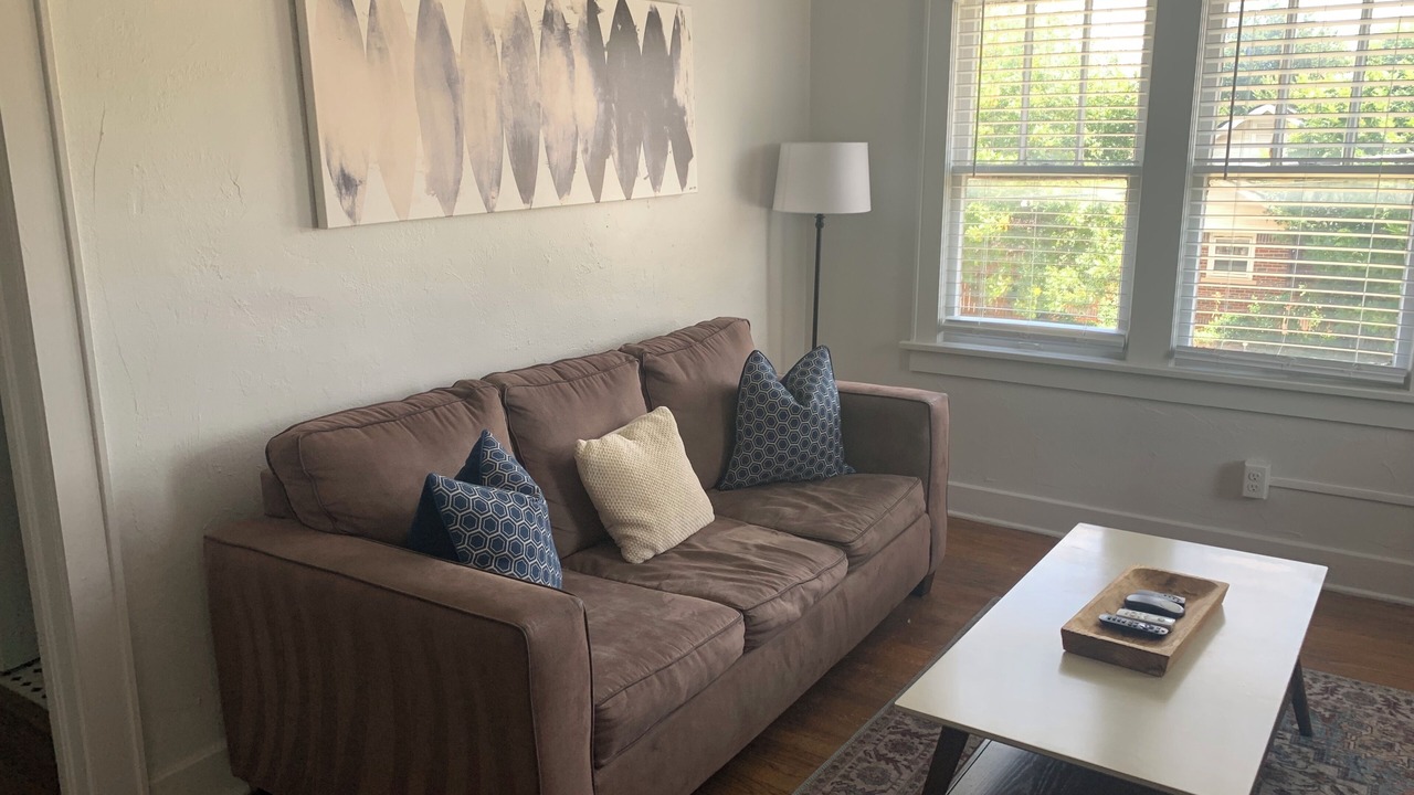 Photo of Livingroom in Miller