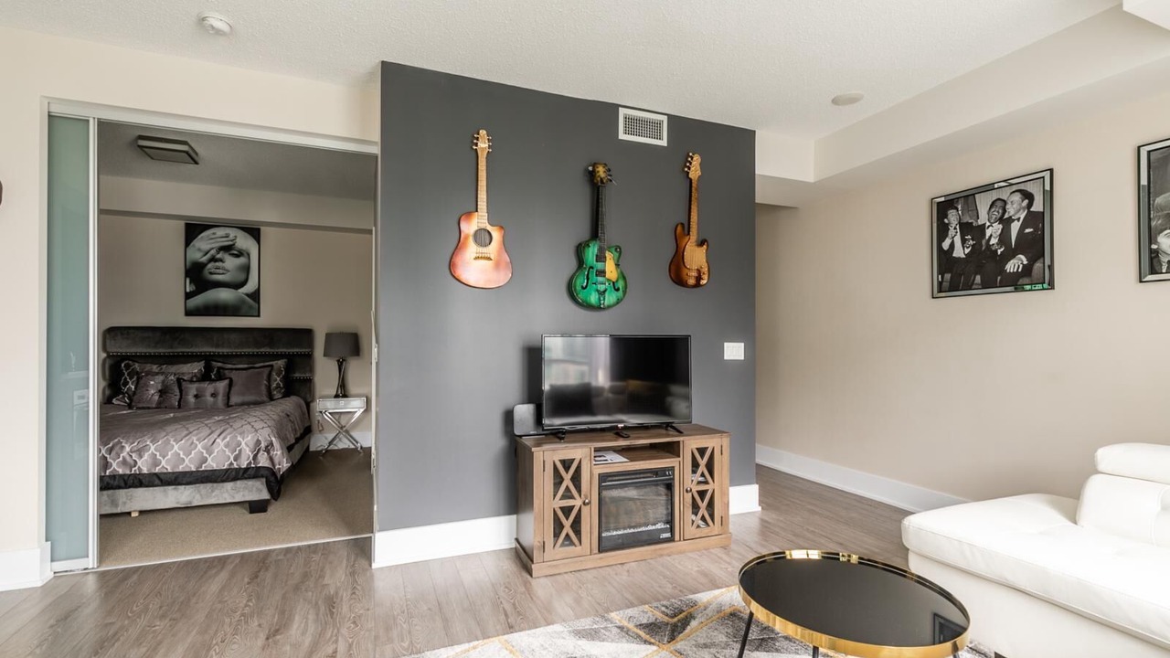 Photo of Bedroom in Toronto Entertainment District