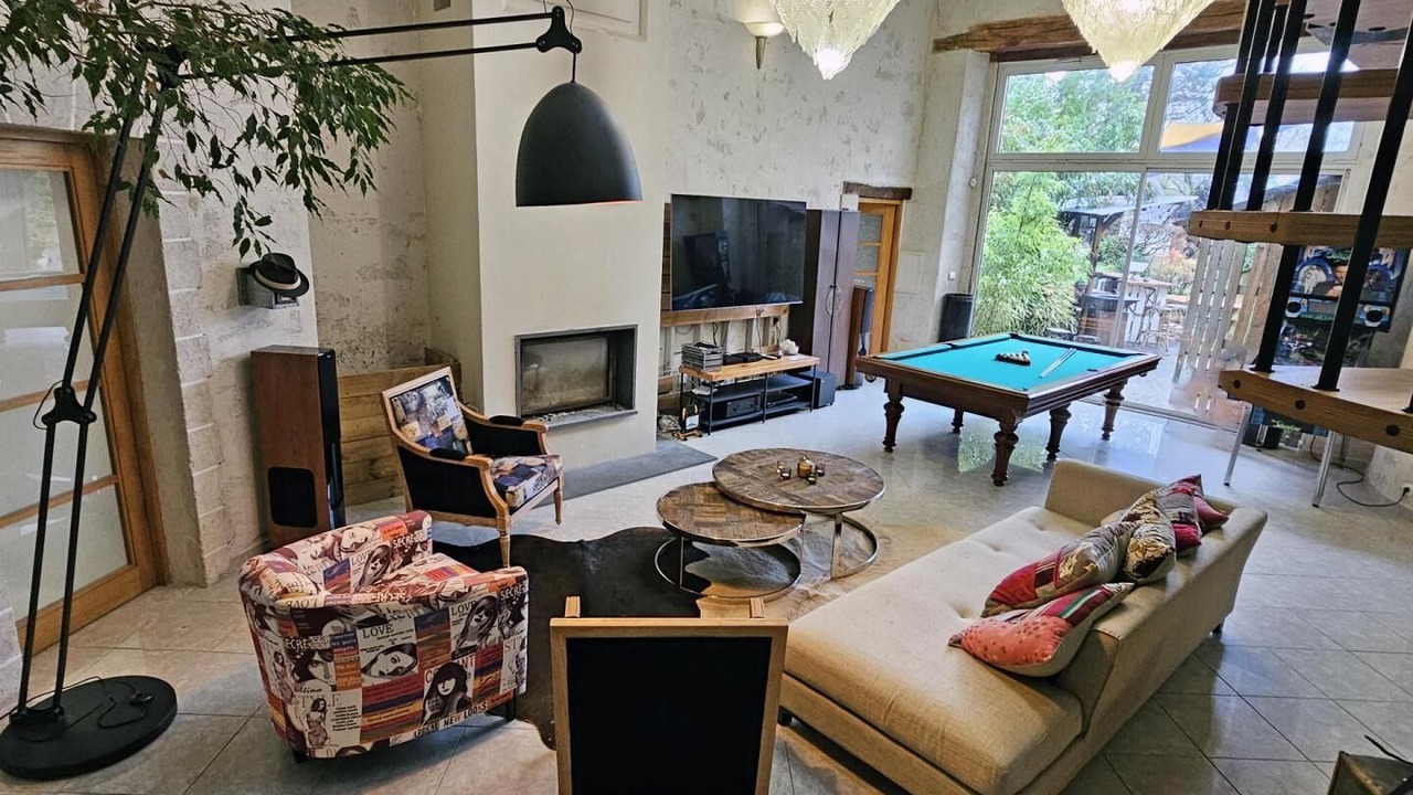 Photo of Livingroom in Pierry