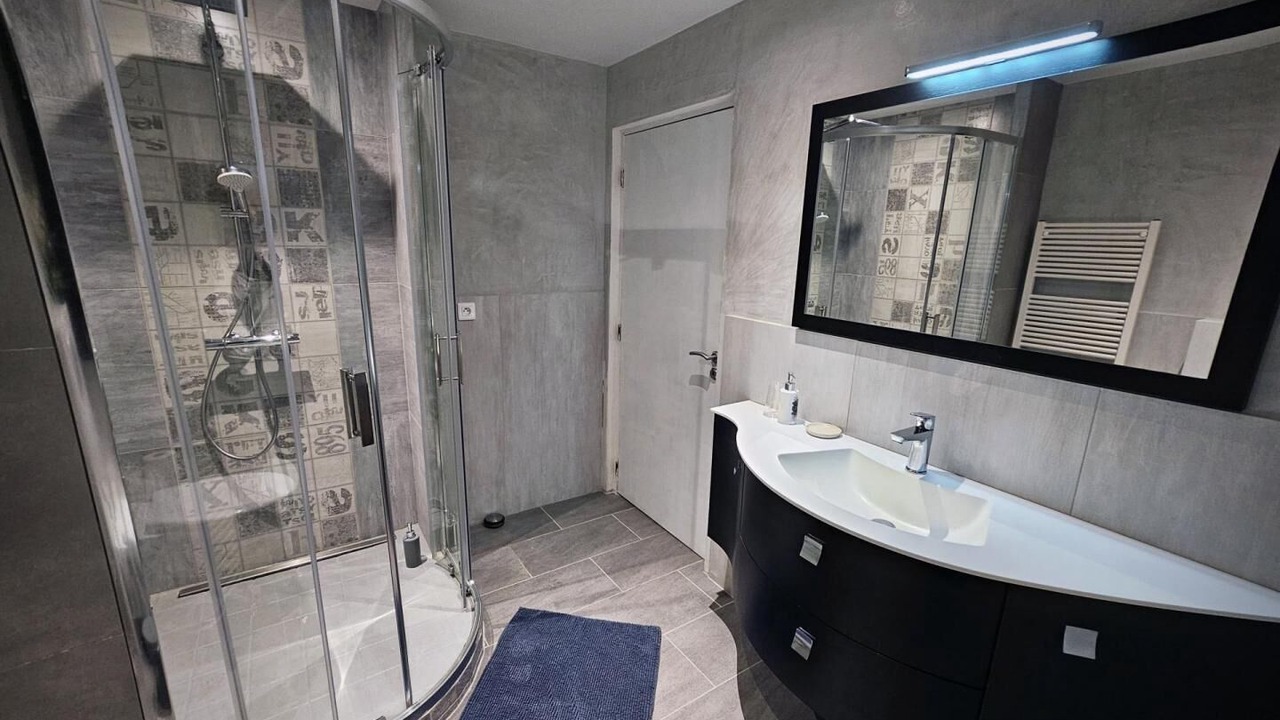 Photo of Bathroom in Pierry