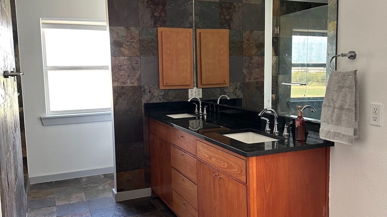 Photo of Bathroom in Frisco