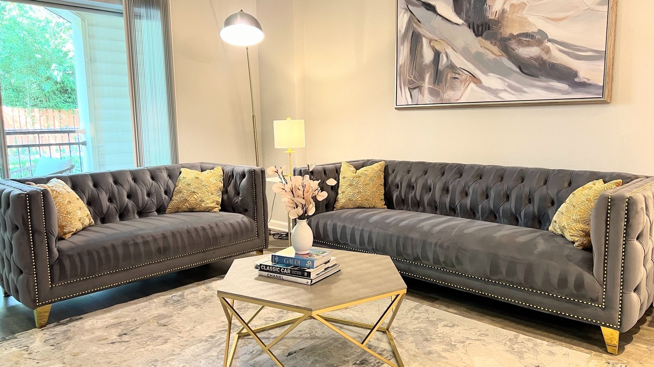 Photo of Livingroom in Claremont