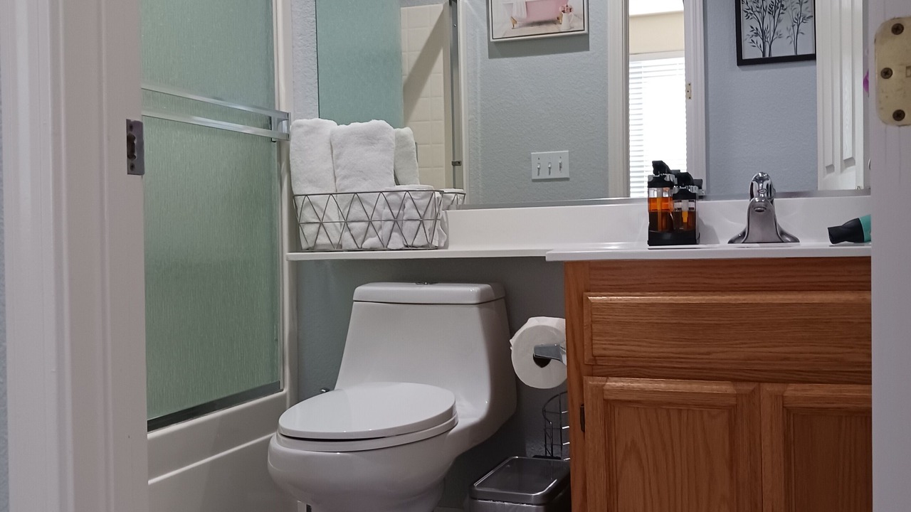 Photo of Bathroom in Regency Park