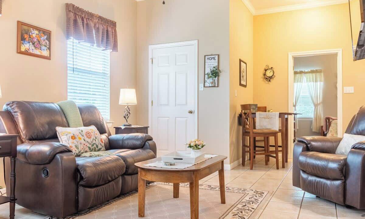 Photo of Livingroom in Waco