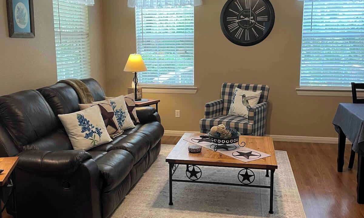 Photo of Livingroom in Waco