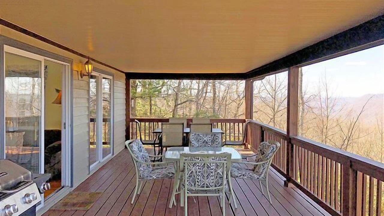 Photo of Bedroom in Saluda