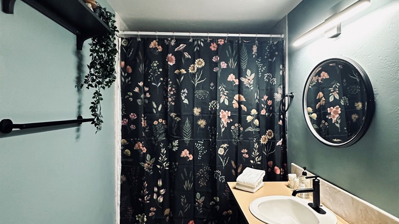 Photo of Bathroom in Western