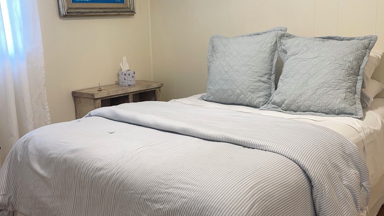 Photo of Bedroom in Lake City