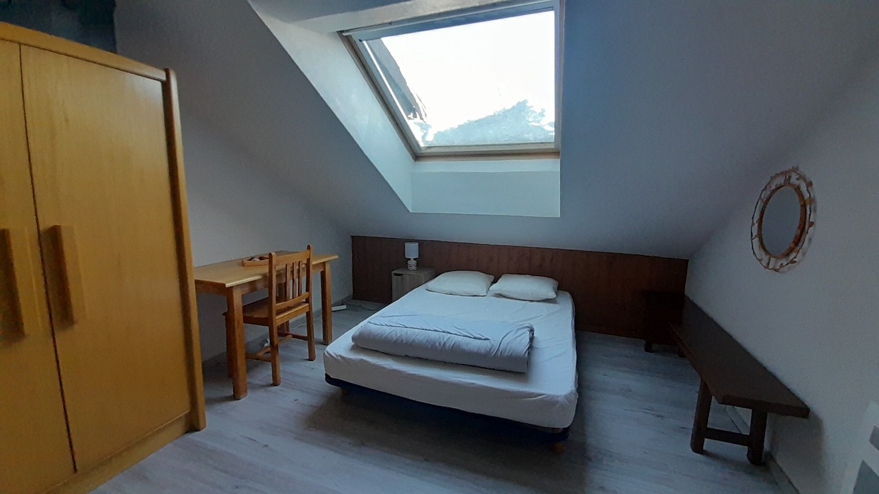 Photo of Bedroom in Saint-Leger-les-Melezes