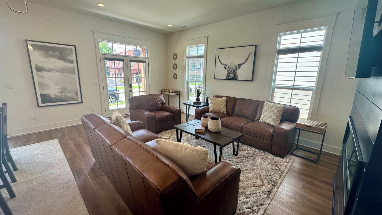 Photo of Livingroom in Jeffersonville