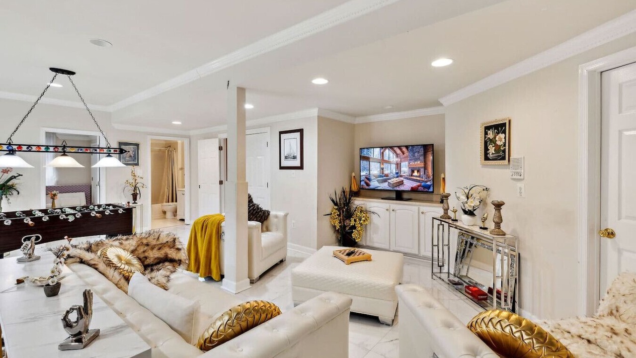 Photo of Livingroom in Fairland