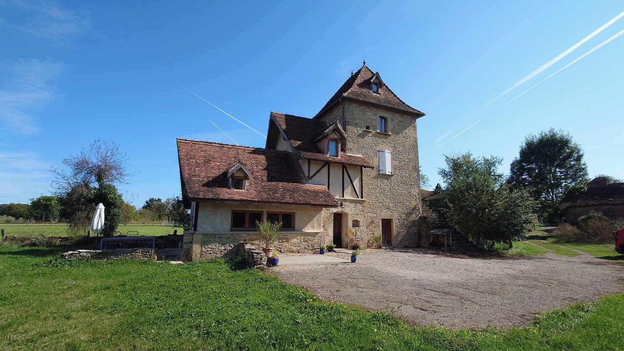 Photo of Outdoor in Villeneuve d'Aveyron