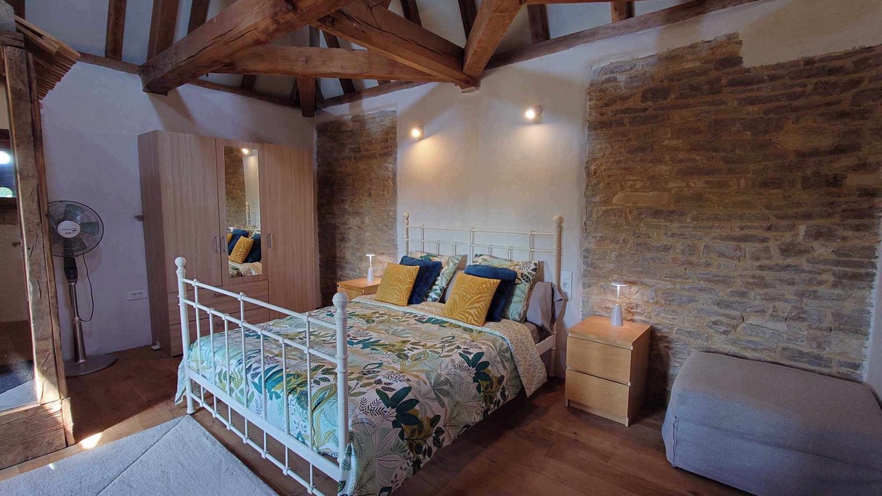 Photo of Bedroom in Villeneuve d'Aveyron