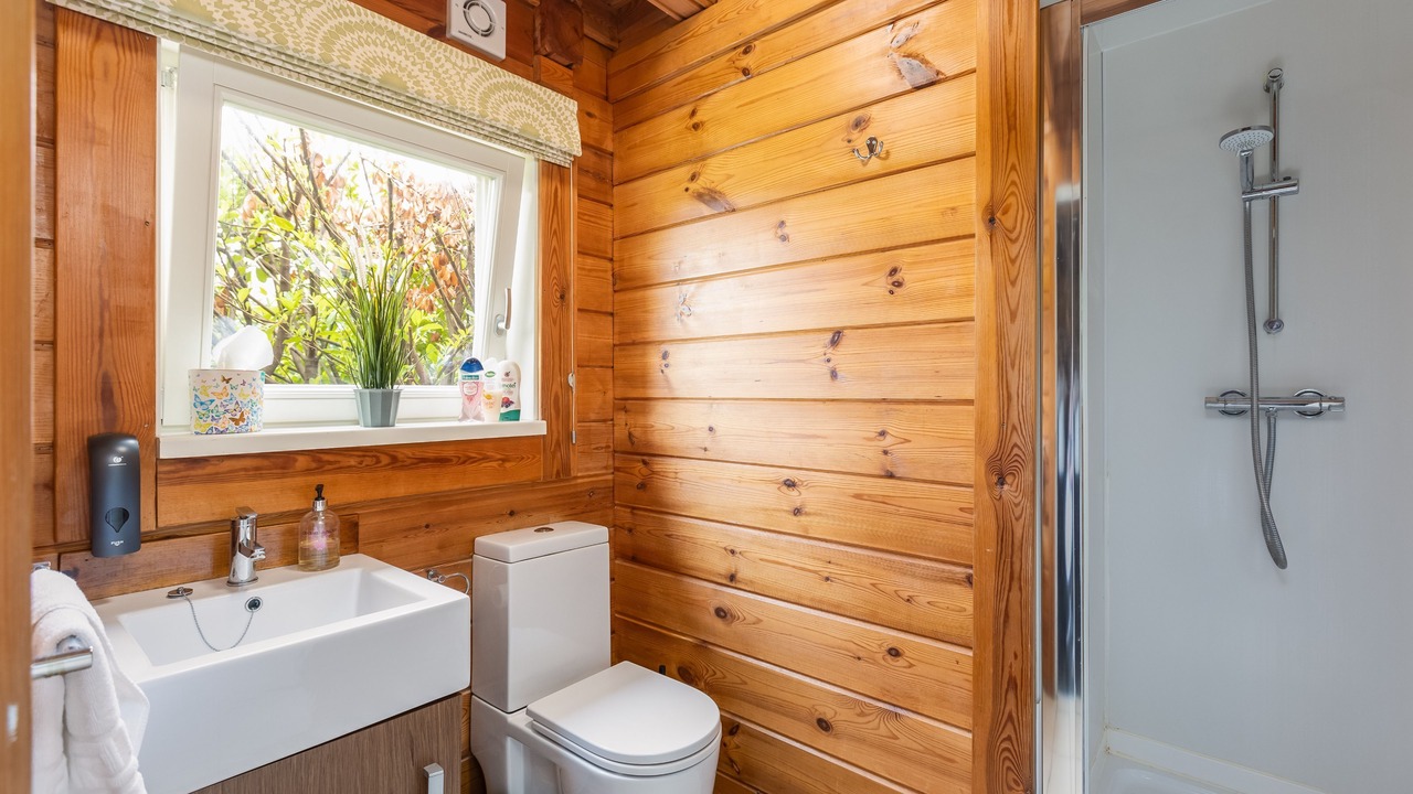 Photo of Bathroom in Carlton Miniott