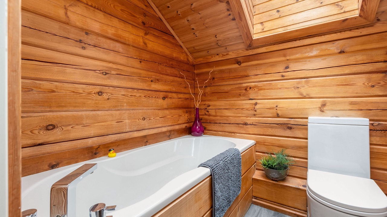 Photo of Bathroom in Carlton Miniott