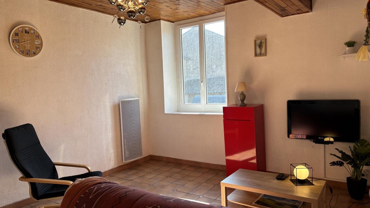 Photo of Livingroom in Saulcet