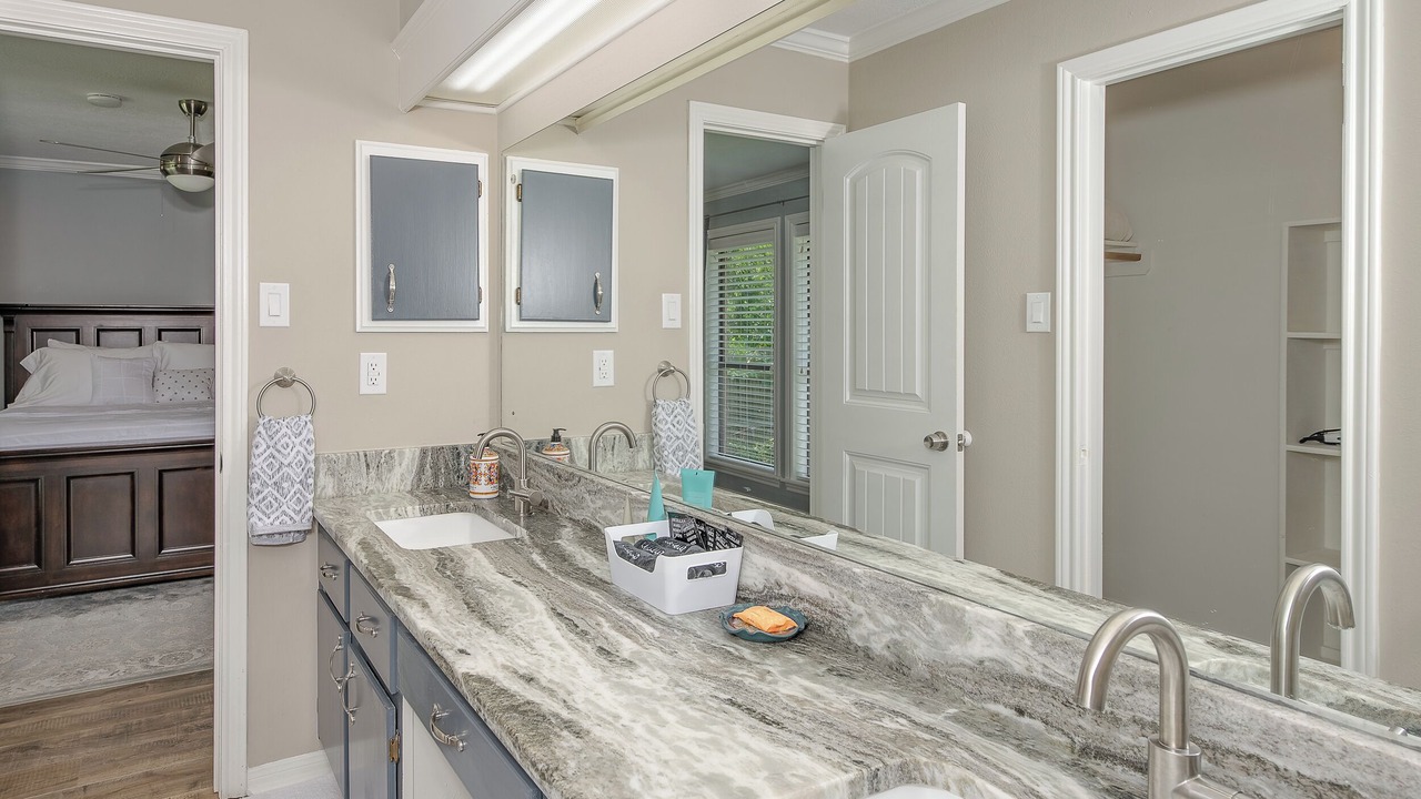 Photo of Bathroom in Southwood Valley