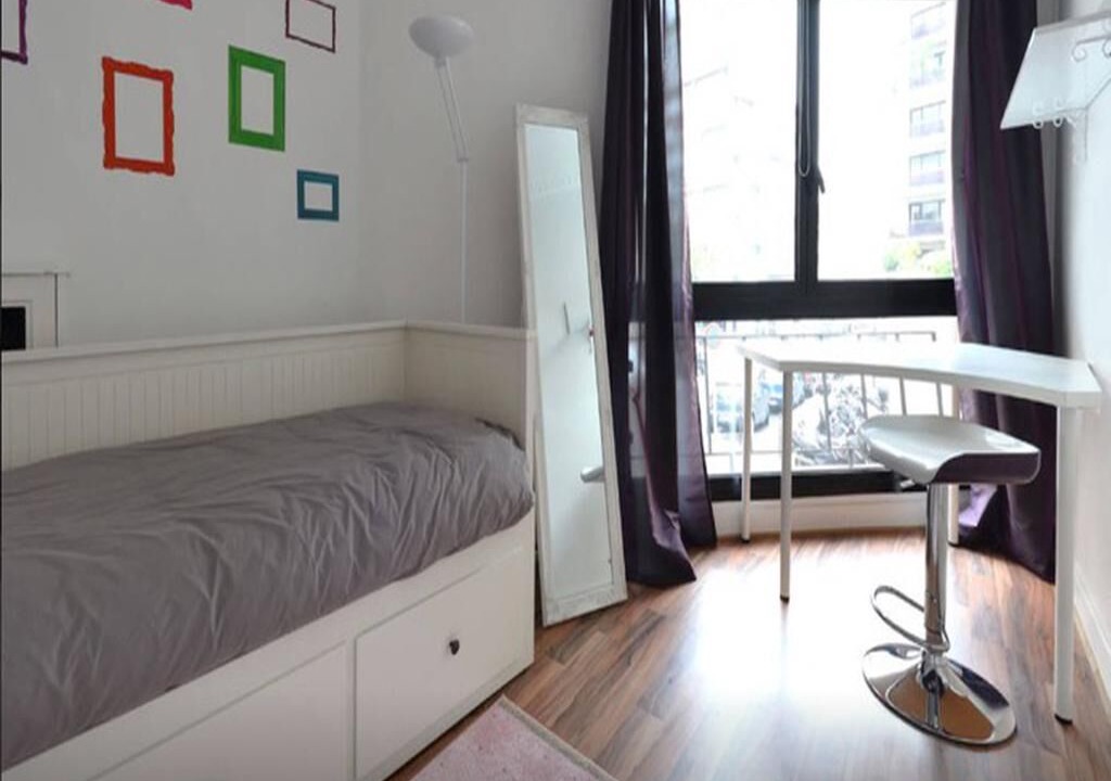 Photo of Bedroom in Passy