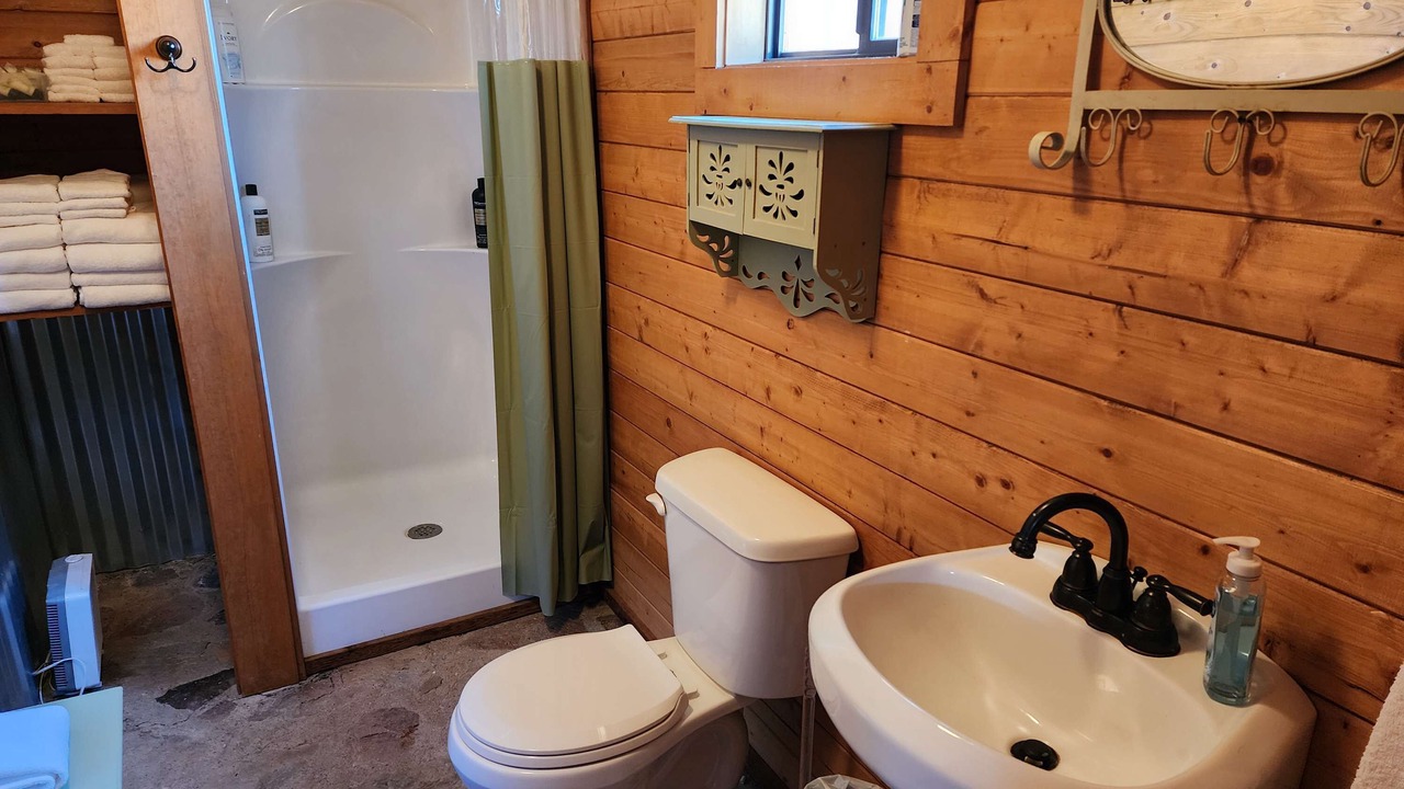 Photo of Bathroom in Alpine
