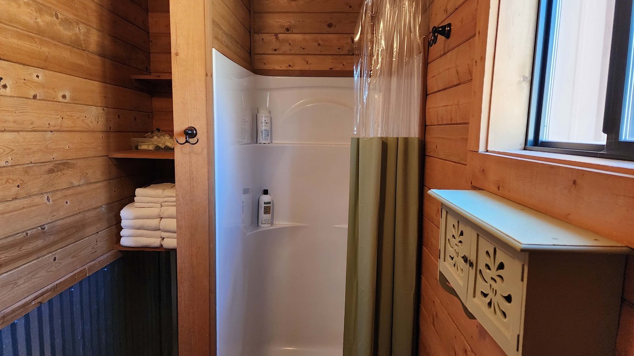 Photo of Bathroom in Alpine
