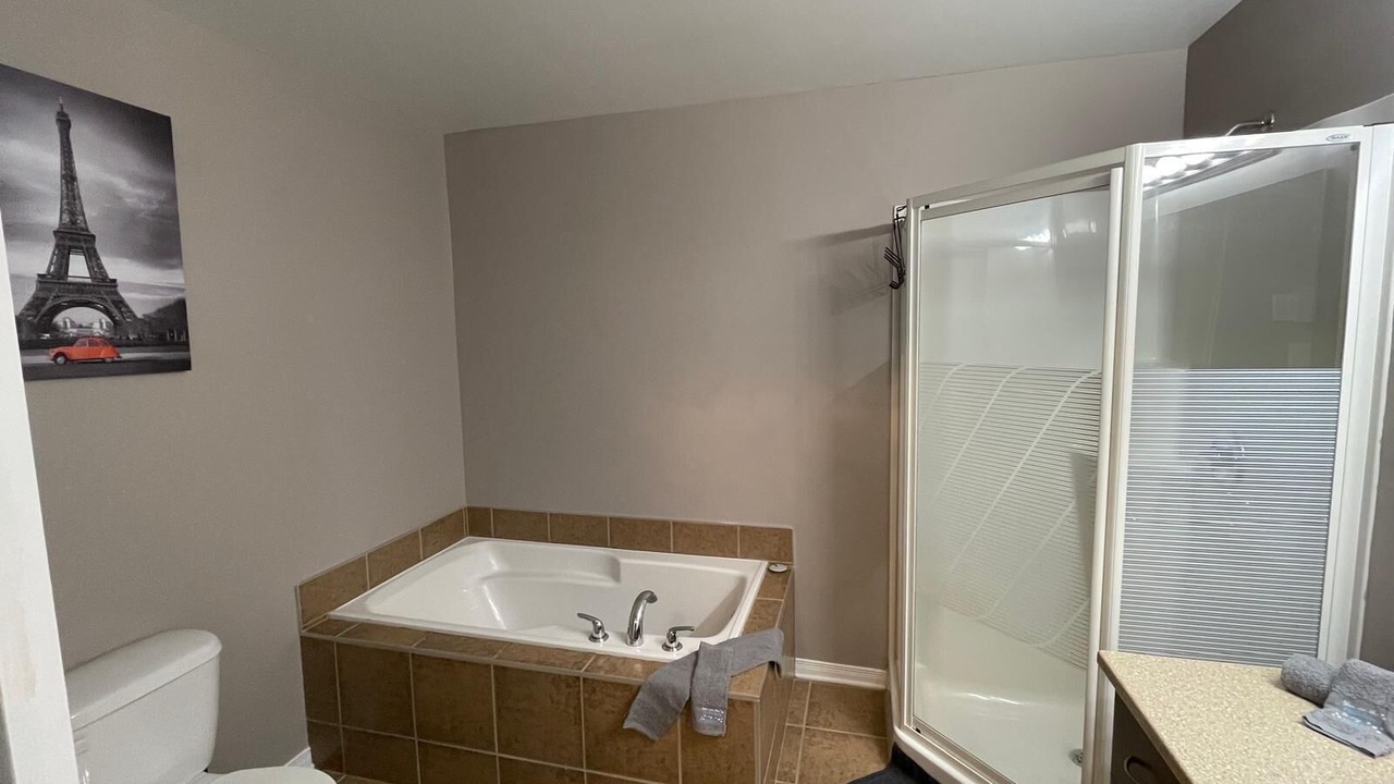 Photo of Bathroom in Communaute-Urbaine-de-l'Outaouais