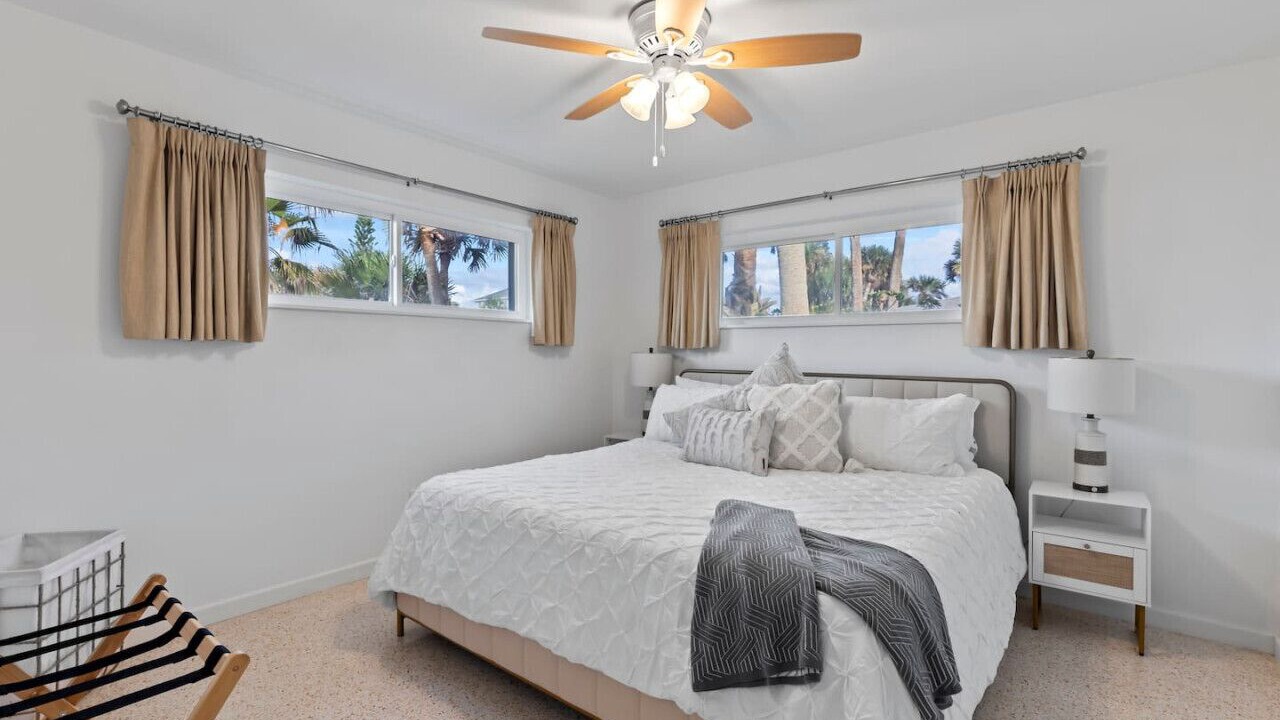 Photo of Bedroom in Ponce Inlet