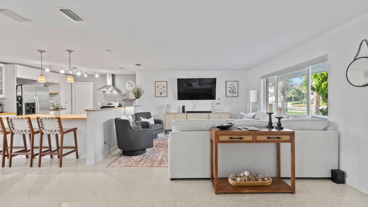 Photo of Livingroom in Ponce Inlet