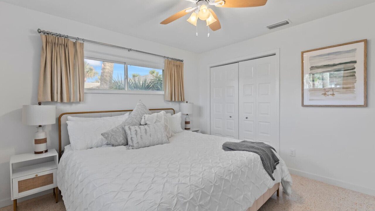 Photo of Bedroom in Ponce Inlet