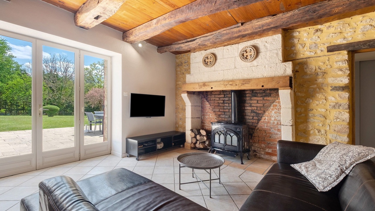 Photo of Livingroom in La Chapelle-Gonaguet