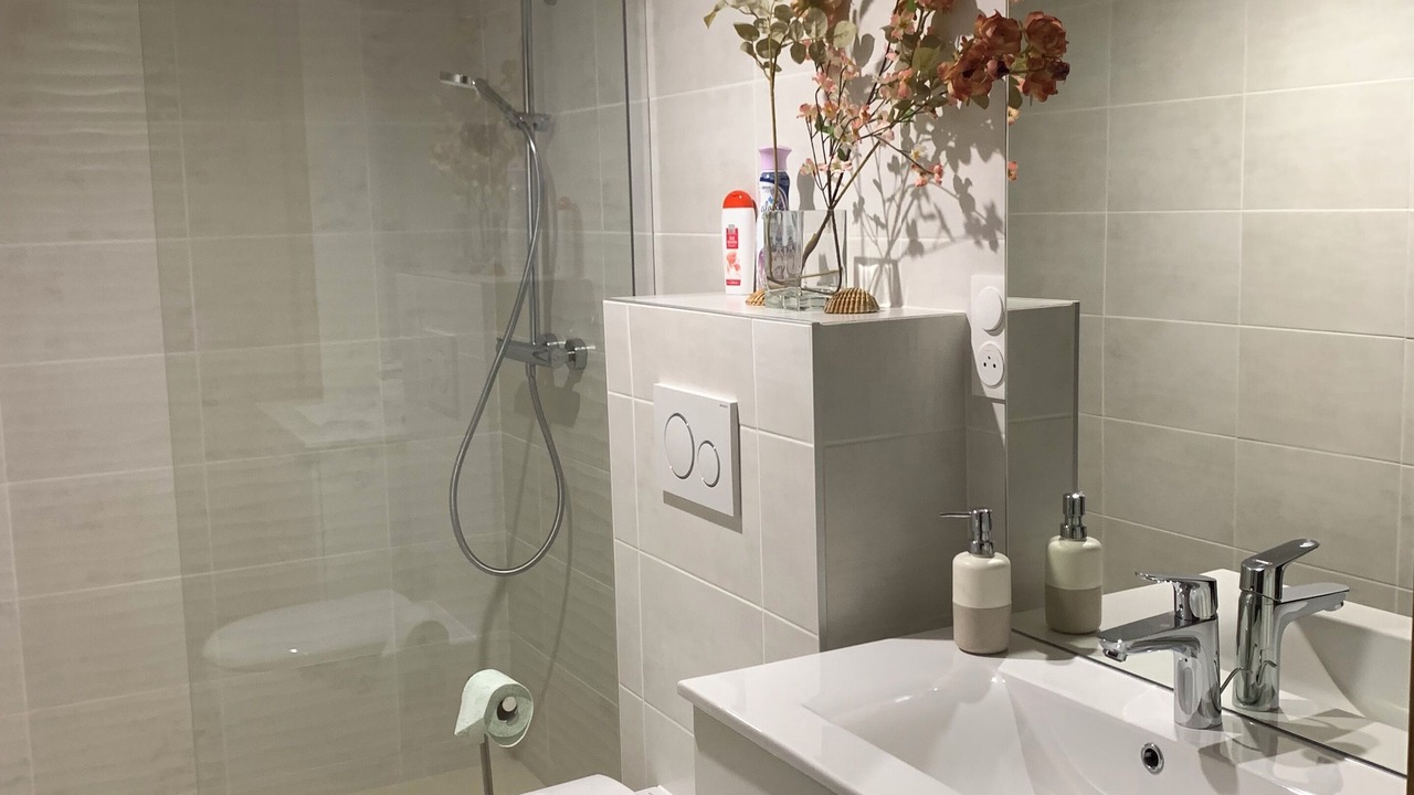 Photo of Bathroom in Le Meux