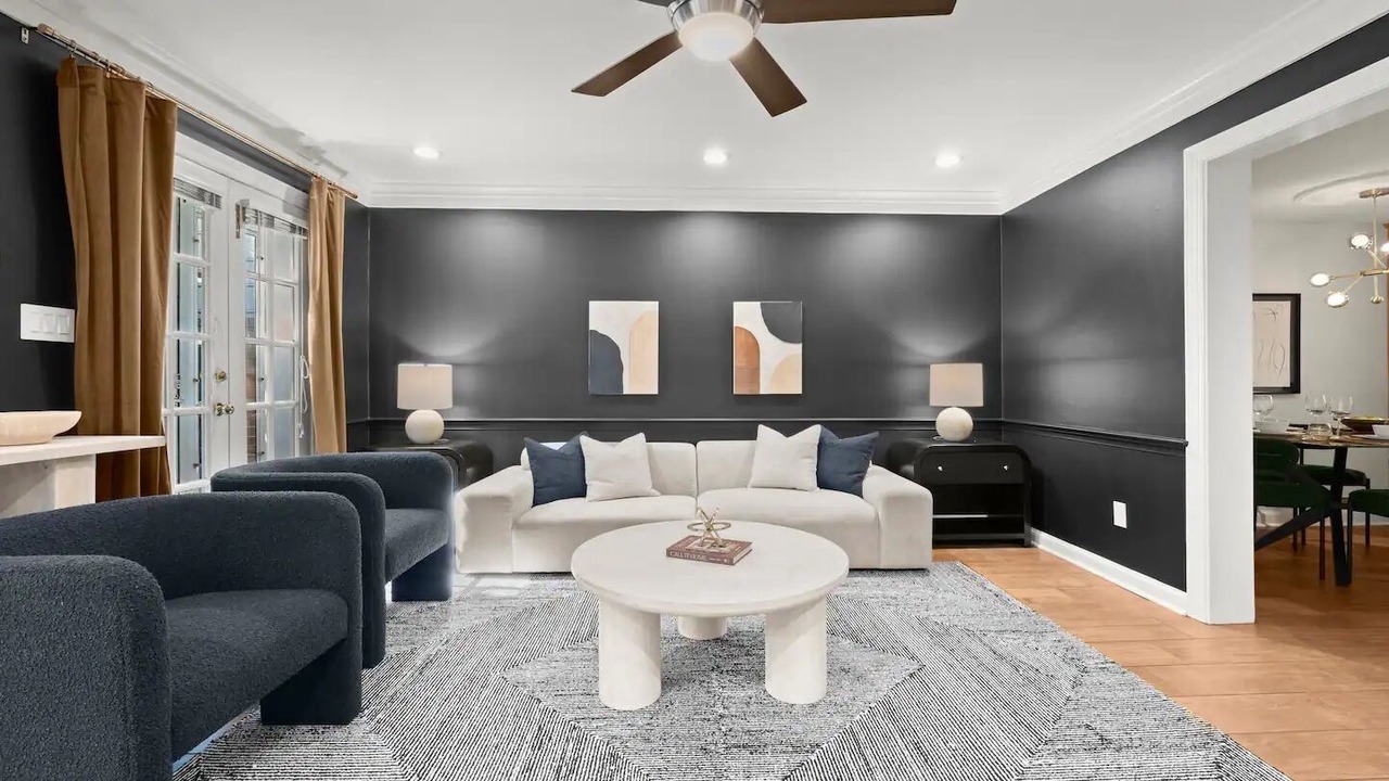 Photo of Livingroom in Old Town Alexandria