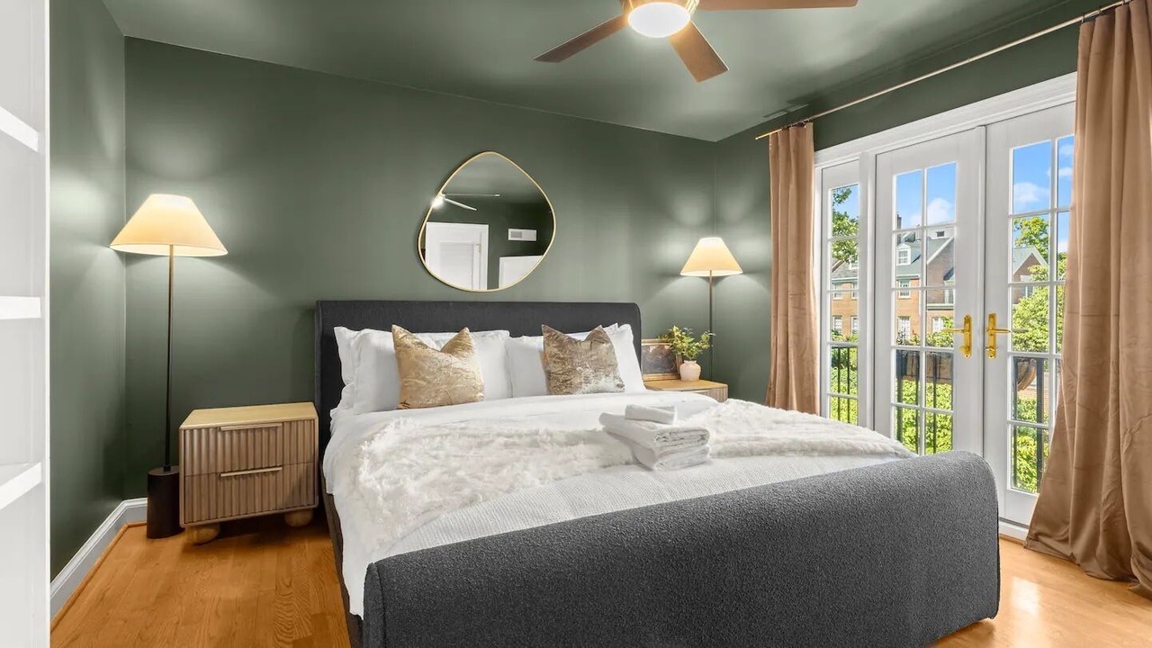 Photo of Bedroom in Old Town Alexandria