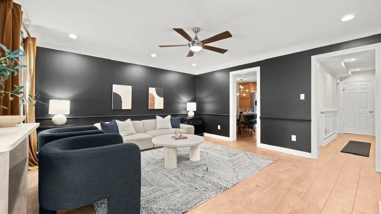 Photo of Livingroom in Old Town Alexandria